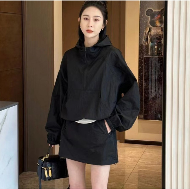 여성 여름 아노락 트레이닝 세트 자외선차단 반집업 후드 바람막이 자켓 셔링 미니스커트