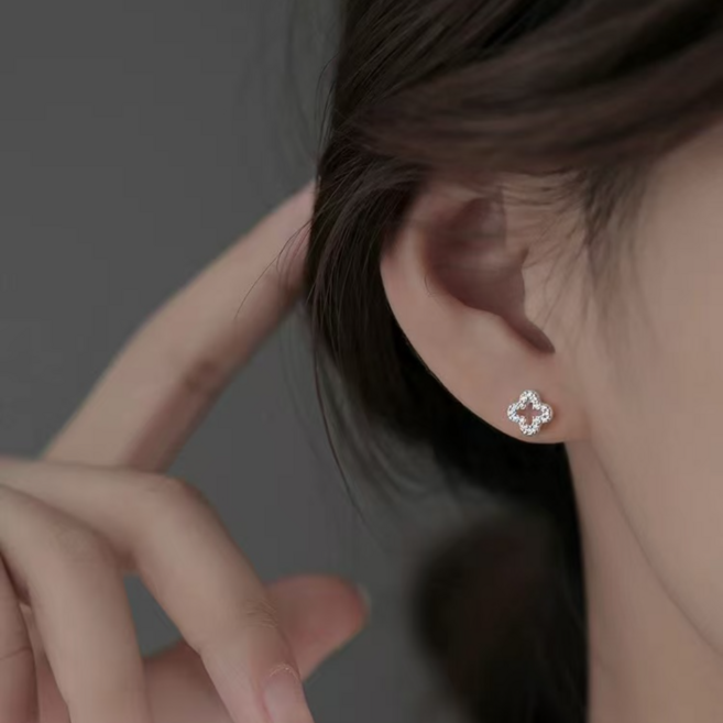 다예코 실버925 블링 클로버 큐빅 피어싱 2P