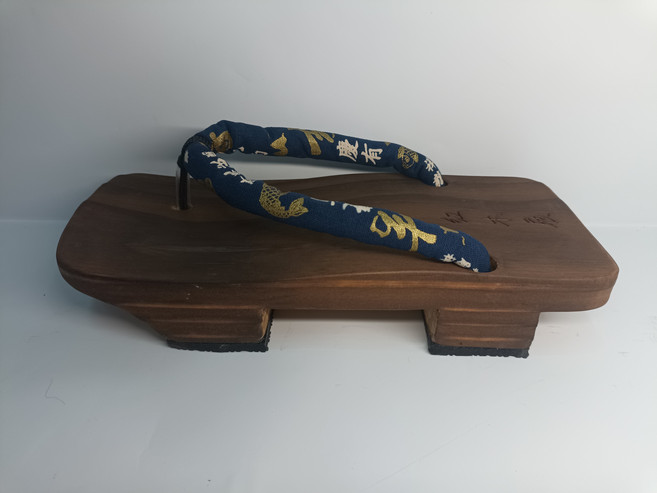 日式傳統木屐 男士功能鞋款 舒適木質鞋底 防滑耐磨布料鞋帶