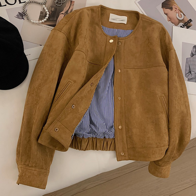 MOSAIRATION 여성 라운드넥 스웨이드 버튼 포인트 자켓 루즈핏 데일리 크롭 자켓 E01121923