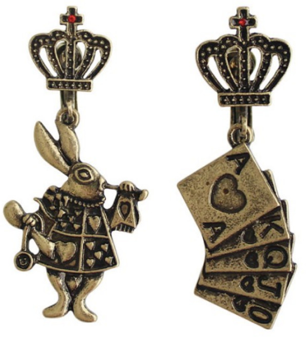 坂井亞希子 愛麗絲仙境系列復古耳夾