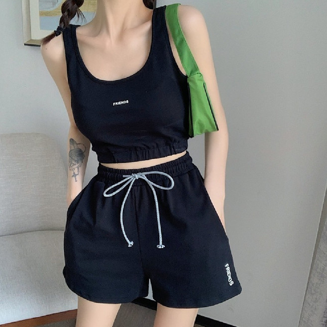 마리하우스 요가 운동복 크롭티+반바지 세트 투피스