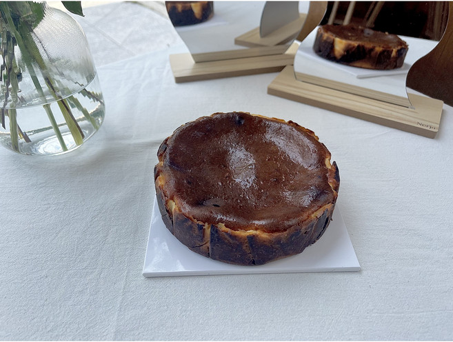 오른제빵소 글루텐프리 수제 바스크치즈케이크 번트치즈케이크 2호 (1100g) [원산지:국산], 크림치즈, 1개, 1.1kg