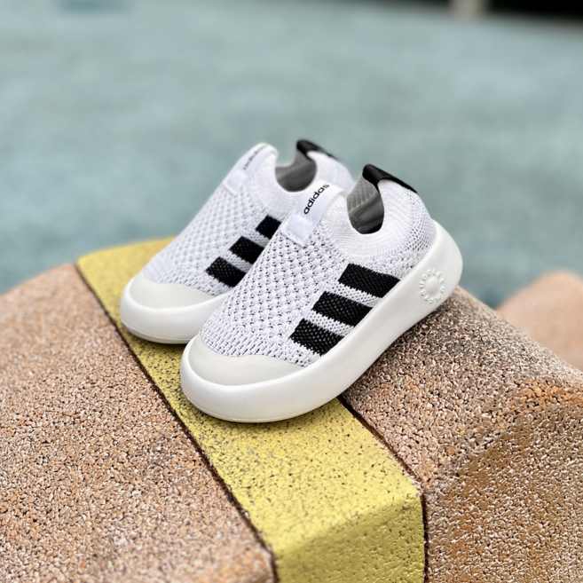 아디다스키즈 BLCP 버블컴피 유아 신발 운동화 발편한 가벼운 워킹화 슬립온 쿠션 산책 화이트 블랙