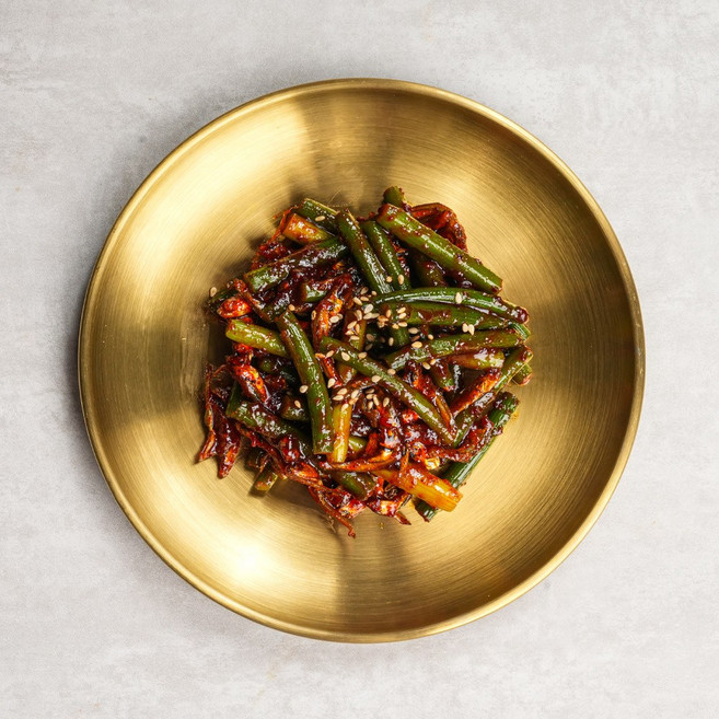 [반찬가게 찬장] 매콤마늘쫑멸치볶음 수제반찬 집밥 반찬 배달 맛집, 100g, 1개, 밑반찬, 매콤 마늘쫑 멸치볶음