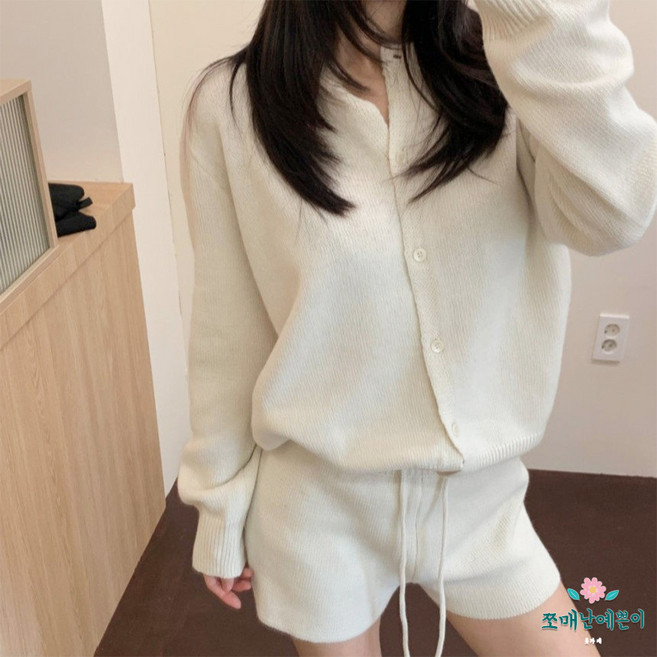 쪼예 [투피스] 꾸안꾸 포근 루즈핏 소프트 니트 가디건 반바지 세트