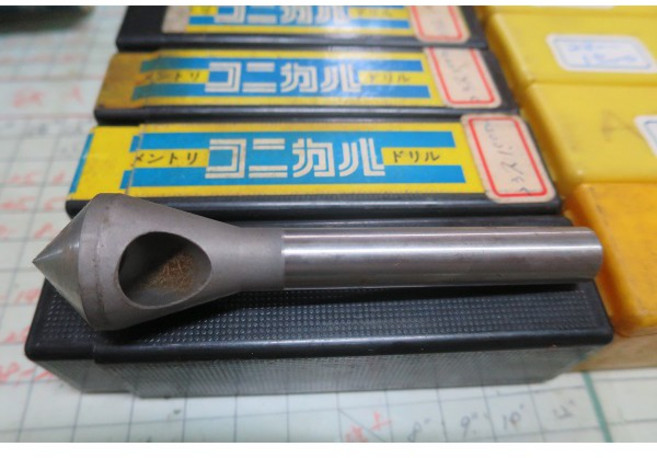 大肚山產五金行NT 日本製軟質斜面銑刀 倒角刀 28-ST12-90度, 1個