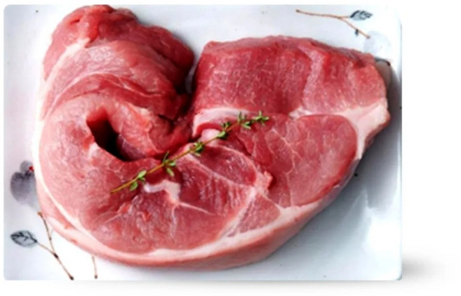 노엘커머스 국내산 돼지 앞다리 수육용 (냉장), 4개, 600g