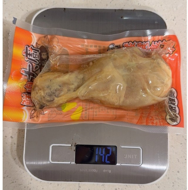 COCO 奇啃 CHICKEN 大雞腿 貓狗零食 (骨酥軟嫩 冬蟲夏草), 1個, 鮮肉大廚(實測約120g)