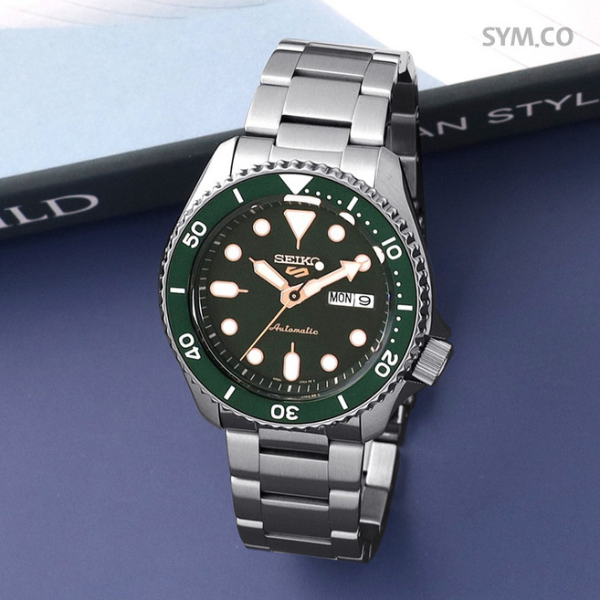 세이코5 남성 오토매틱 스모 그린 메탈시계 SRPD63K1