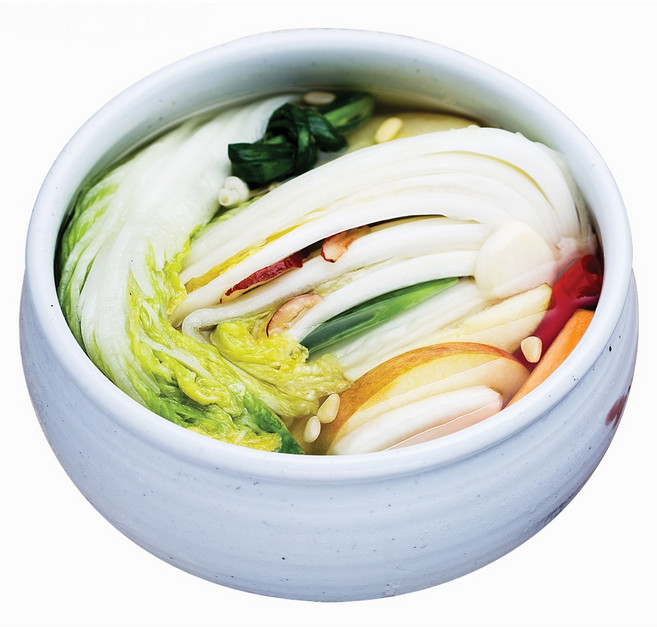 [함채김치] Premium 백김치 9kg 무설탕 무조미료 국내산 아삭하고 시원한 물김치, 1개