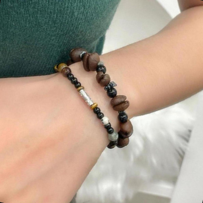 커피콩팔찌 천연원석 금전운부적 불교염주 행운비즈 재물팔찌 합격기원 커플우정