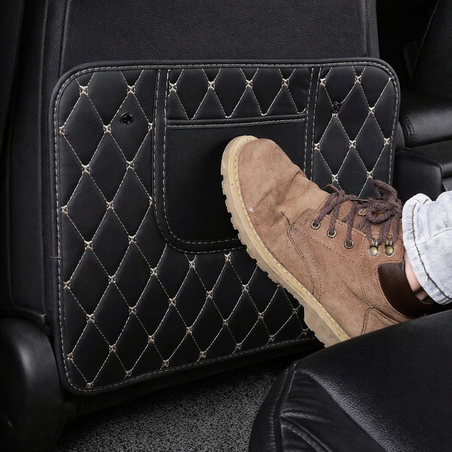 밀키독 캐릭터 차량 뒷자석 수납함 자동차 킥방지 킥매트, 블랙, 1개