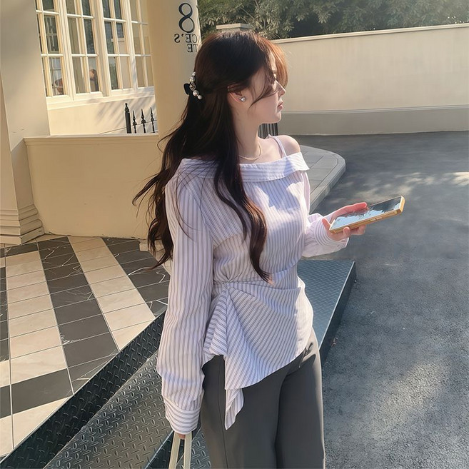 Skyciky 가을 스트라이프 셔츠 여성 긴팔 오프숄더 비대칭 허리핏 프렌치 우아 상의 GG1395