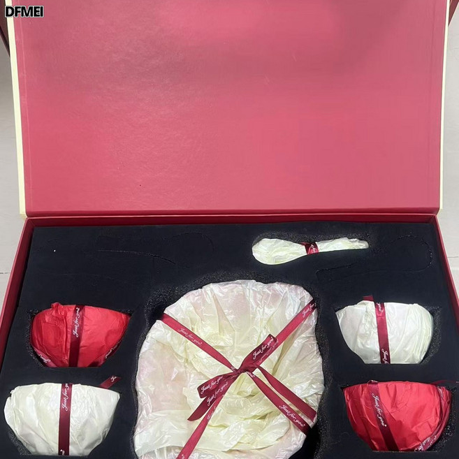 DFMEI 碗家用中式喬遷新婚陶瓷餐具套裝碗盤碟套裝禮品碗盤結婚禮盒套裝, 1個, 4碗4勺1湯碗-紅玫瑰-紅金  (含雪梨紙), 參考詳情