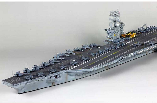 TRUMPETER USS Nimitz CVN-68 2005 1/700 (05739), 1개