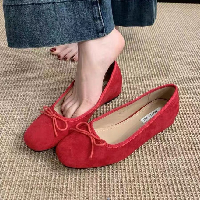 ROYALBELLE 여성 발레무드 리본 포인트 스웨이드 텍스처 단화 데일리 플랫슈즈 K073133