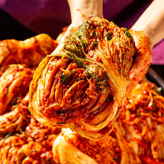 국내산 100% 매운 실비 김치 참가득 화끈한 매운맛 맵김치 (3단계 화끈하게 매운맛)+김치통 포장, 3단계 (화끈하게 매운맛), 1kg, 1개