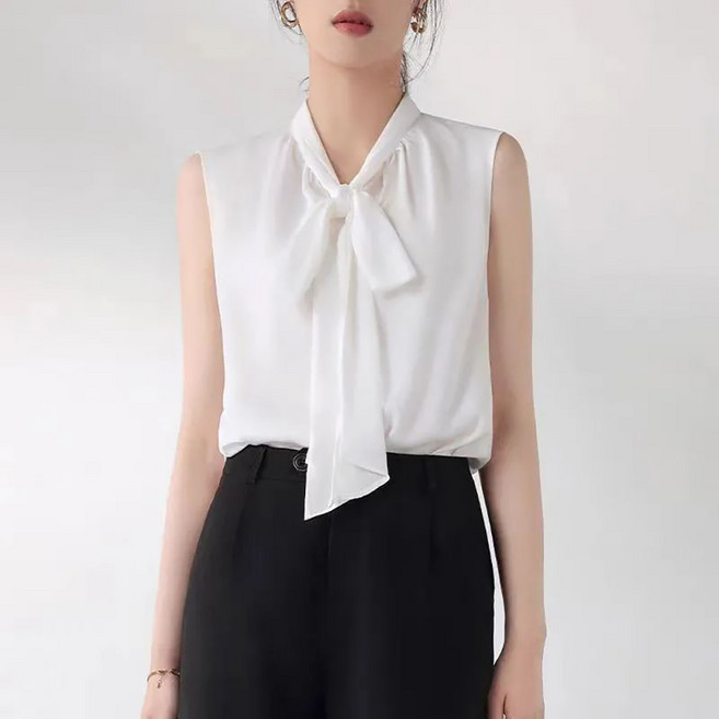 로르카 여성 브이넥 민소매 리본 장식 루즈핏 편한 패션 통근 블라우스 M01031819