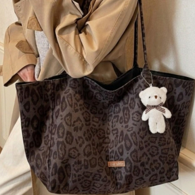 어반닷 레오파드 숄더백 빅사이즈 캔버스 대형 호피 쇼퍼백 양면 보부상백 에코백