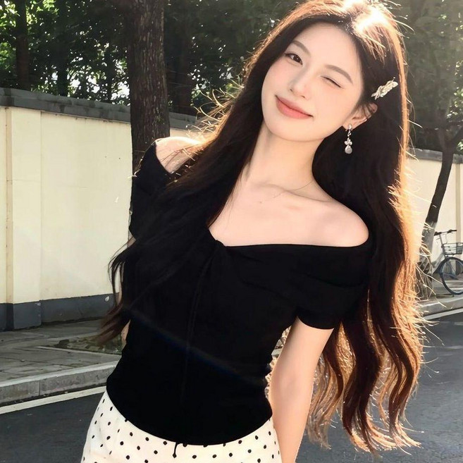 復古波點短裙
