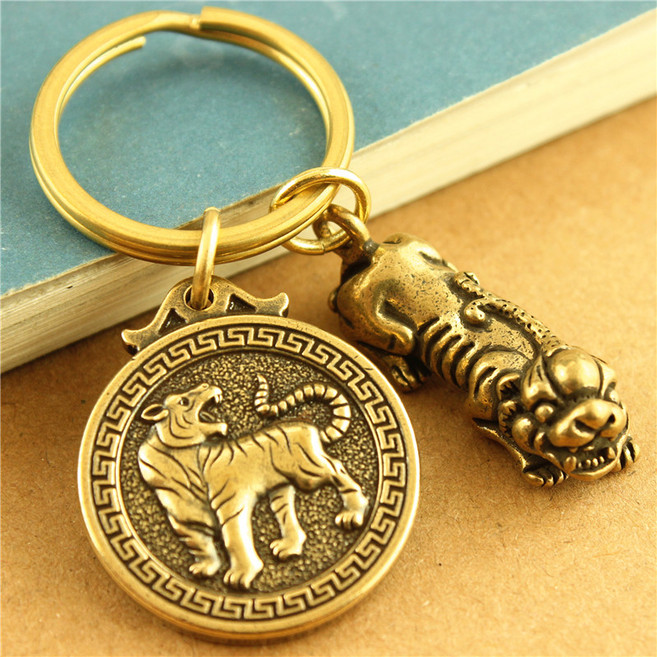 BAFC1857 황동 십이지신 쥐 소 호랑이 토끼 뱀 말 양 원숭이 닭 개 돼지 자동차 열쇠고리 귀여운 아이디어, 1개