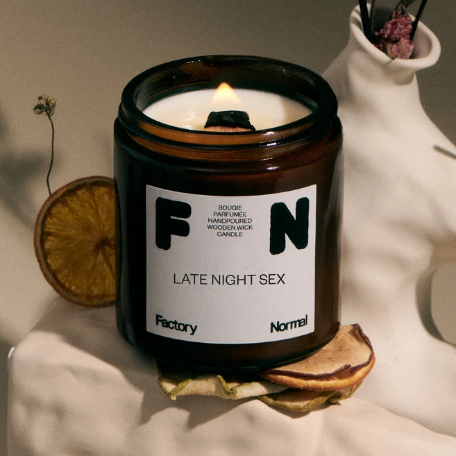 팩토리노멀 갈색병 우드심지 소이캔들 대형, 레잇 나잇 섹스, 210g, 1개 - 쿠팡