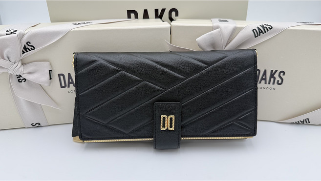 닥스 칼라일 패턴 골드 DD 핸드폰 월릿백 (선물포장)