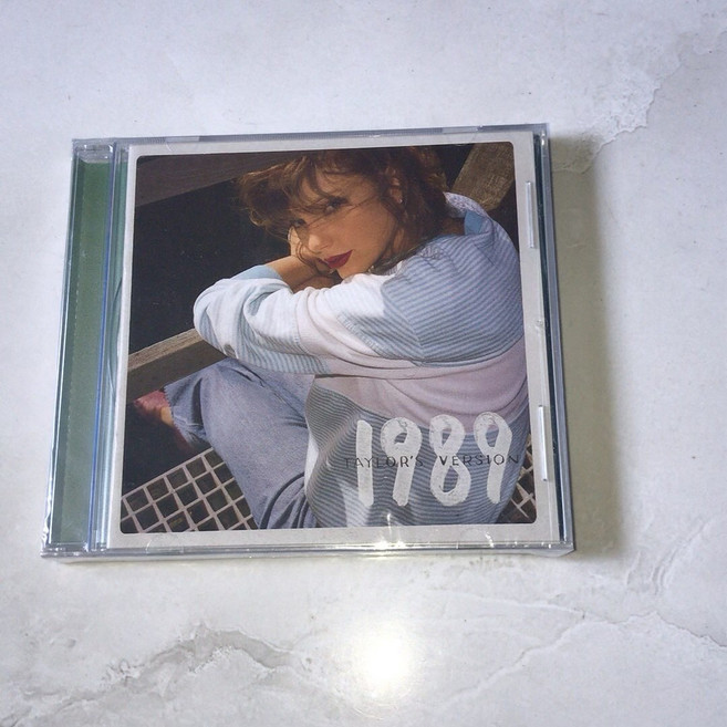 Taylor Swift 1989 (Taylor's Version) CD, 1個