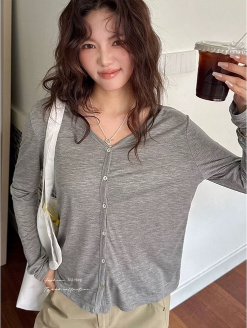 輕薄彈力冰棉短版罩衫 排扣薄外套