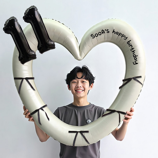 이벤트홀릭 블랙 숫자 하트프레임 풍선 생일파티용품세트(자유레터링) 포토존, 11, 1개, 크림 하트