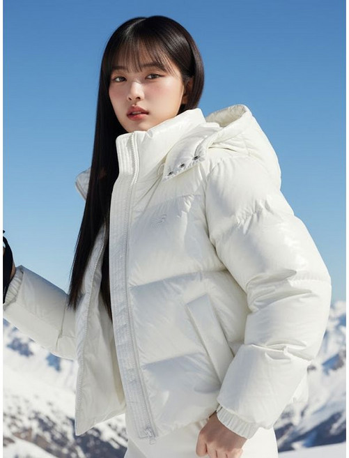 뉴발란스 여성 글로시 구스 숏다운 아이보리 NBNPD4W142-39