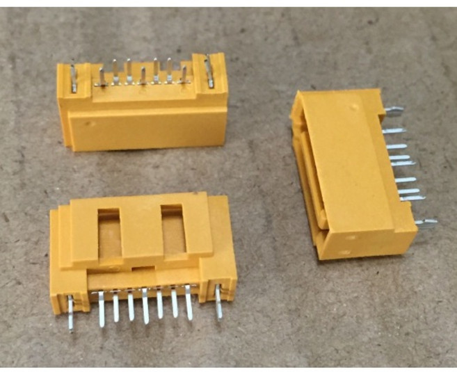 【IF】SATA 7PIN 連接器 公頭 180度 DIP A腳位, 黃色, 1個, 黃色