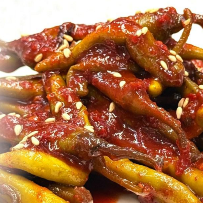 천애푸드 밥반찬 300g 밑반찬 1+1, 젓갈고추300g, 무말랭이300g