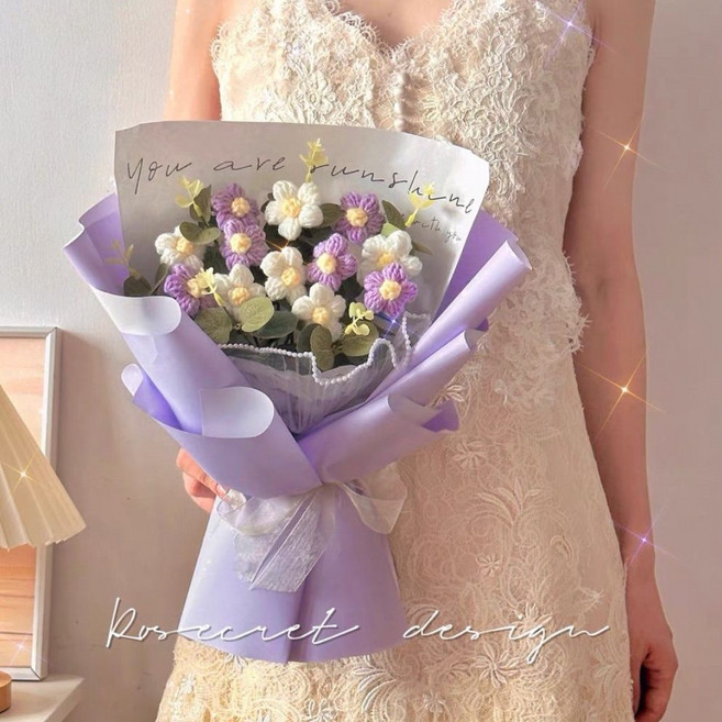 手工毛線編織花束 祝福禮物 閨蜜畢業向日葵, 1個, 香芋紫泡芙花（送禮袋燈卡片）