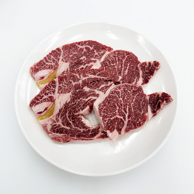 춘자네 한우 숙성 특등심 원뿔등급 구이용 300g, 1개