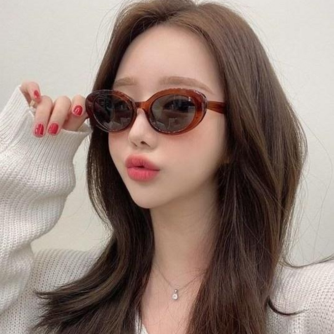 바나나2 자외선 차단 타원형 캣츠 스타일리쉬 뿔테 선글라스 4color