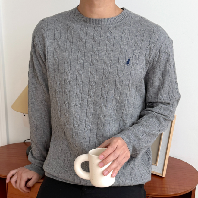 [ATTO CLUB] 남성 클래식 케이블 꽈배기 라운드 니트 부드러운 봄 가을 긴팔 니트 스웨터 세미 오버핏