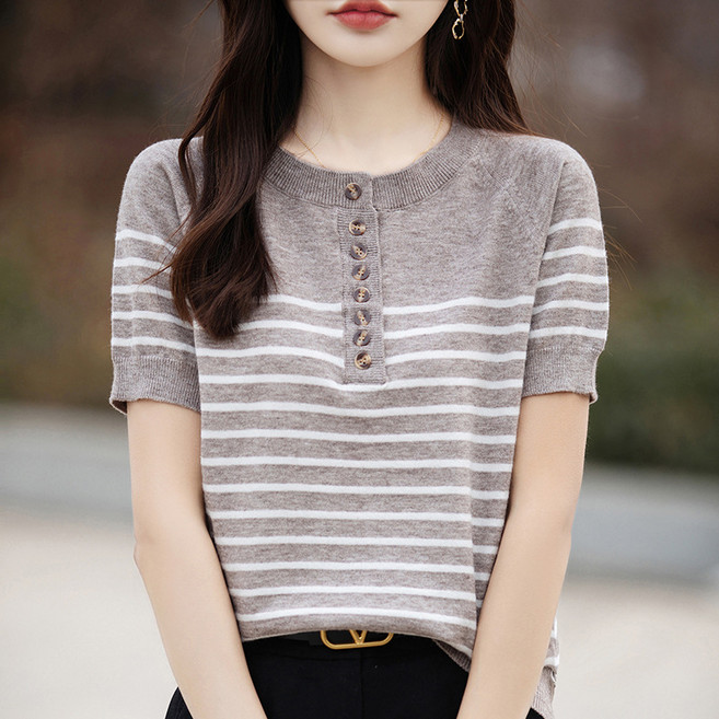 스트라이프 니트 반팔 티셔츠 여성 패션 단추 빅사이즈 여름 상의 라운드 루즈핏