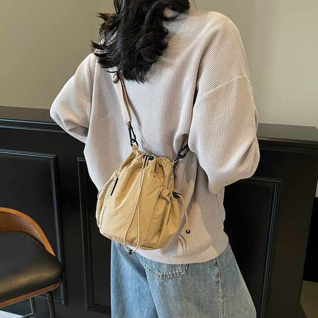 스카이미너리즈 가볍고 실용적인 데일리 미니 크로스백