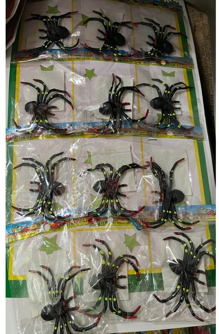 古早味懷舊童玩塑膠蜘蛛, 1個