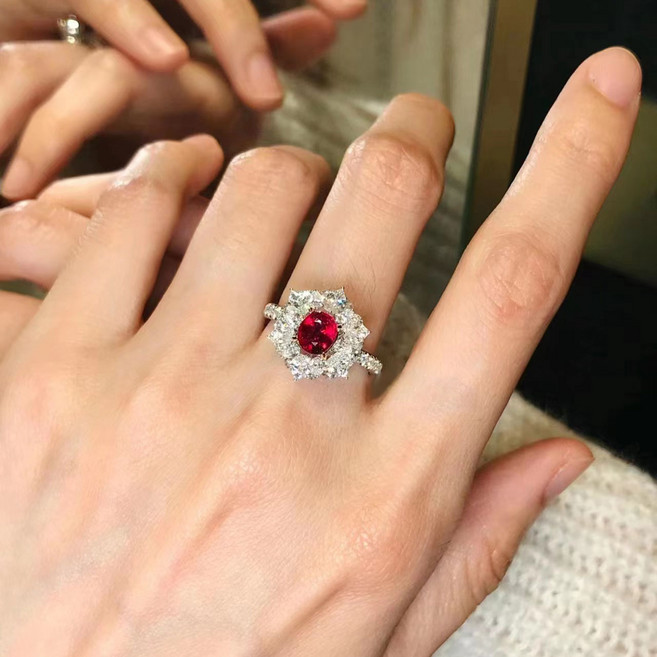 정교하고 우아한 루비 팔찌 반지 목걸이 세트 패션 15230C879562