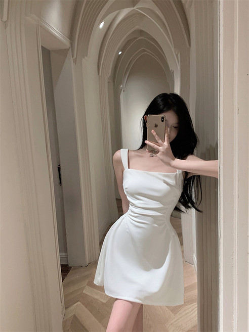 DFMEI 小黑裙氣質背心連衣裙女夏季小衆收腰顯瘦吊帶裙