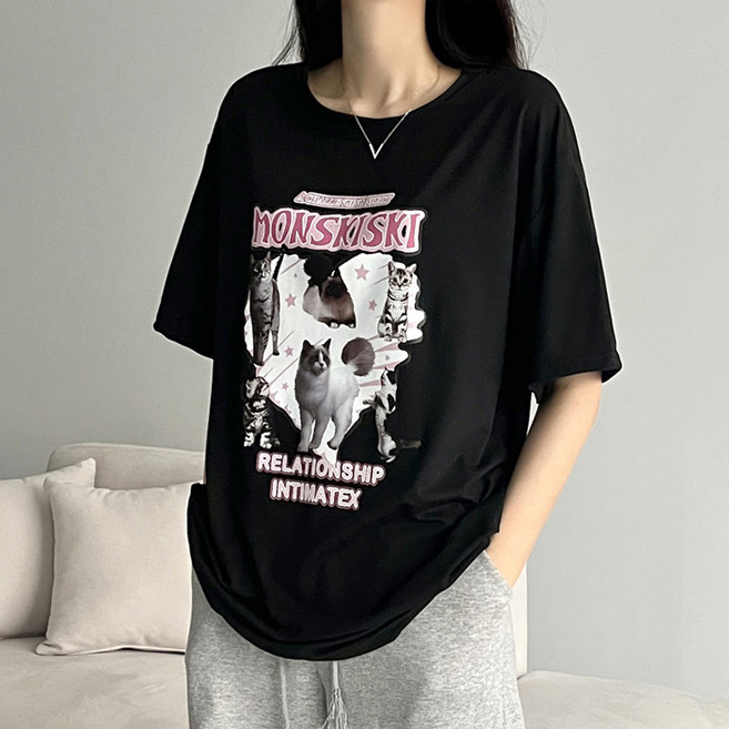 어나더뷰 1561 치키 캣월드 고양이 프린팅 오버핏 라운드 박시 반팔 티셔츠 키치룩 데일리룩 스트릿