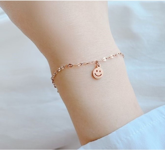 써지컬 스마일 팔찌