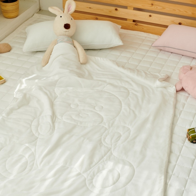 곰돌이 냉감 작은이불 아리아 키즈 유아 부드러운 냉감 낮잠이불100x150cm