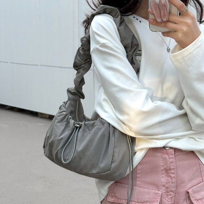 오엔백 봄맞이 여성 가벼운 데일리 나일론 어깨 셔링 미니 숄더백 크로스백 가방 끈조절가능 3color