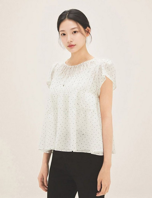 ROEM 캡소매 스모킹 블라우스 RMBLG26R12