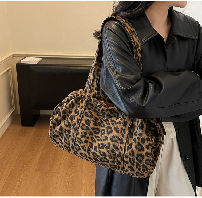 데일리 레오파드 숄더백 토트백