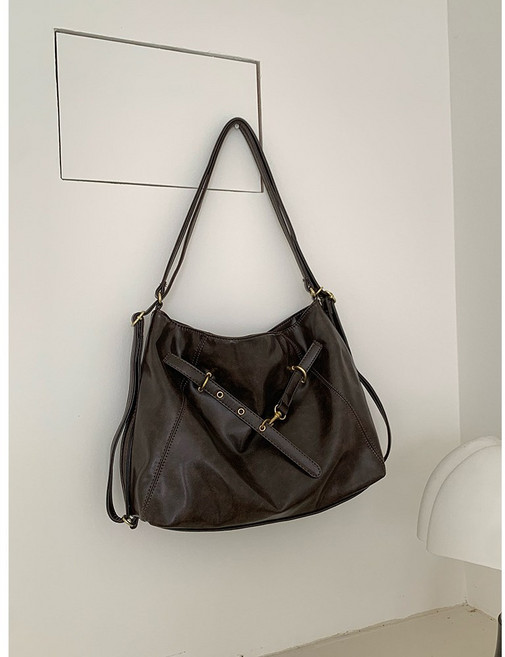 소프트 레더 빈티지 버클 숄더백